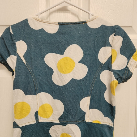 Unique Vintage Blue Denim & Egg Flower Print Fit & Flare Dress Medium (6-8) - Picture 8 of 13